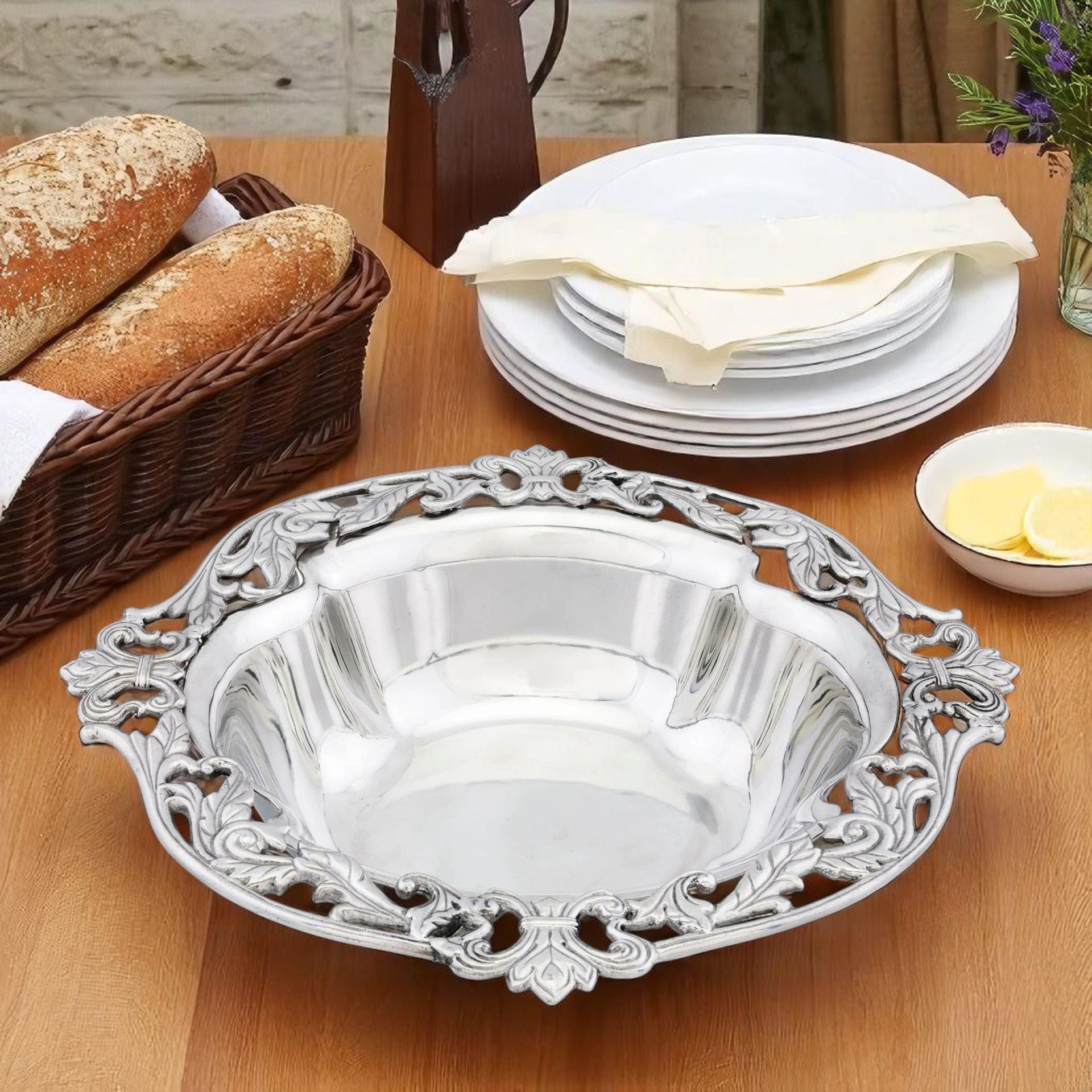 Acanthus Serving Bowl