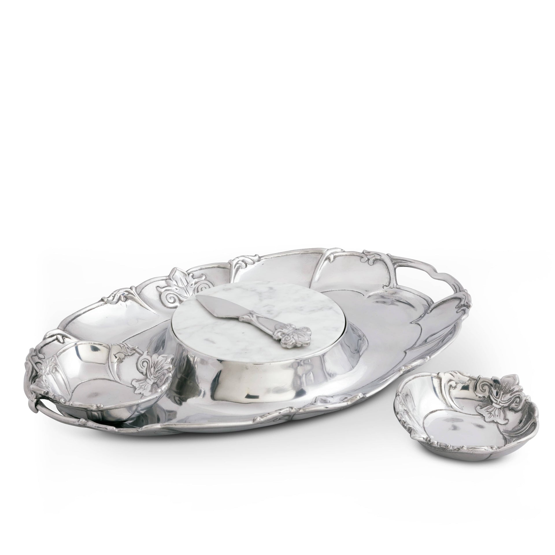 Fleur-De-Lis Tray Entertainment