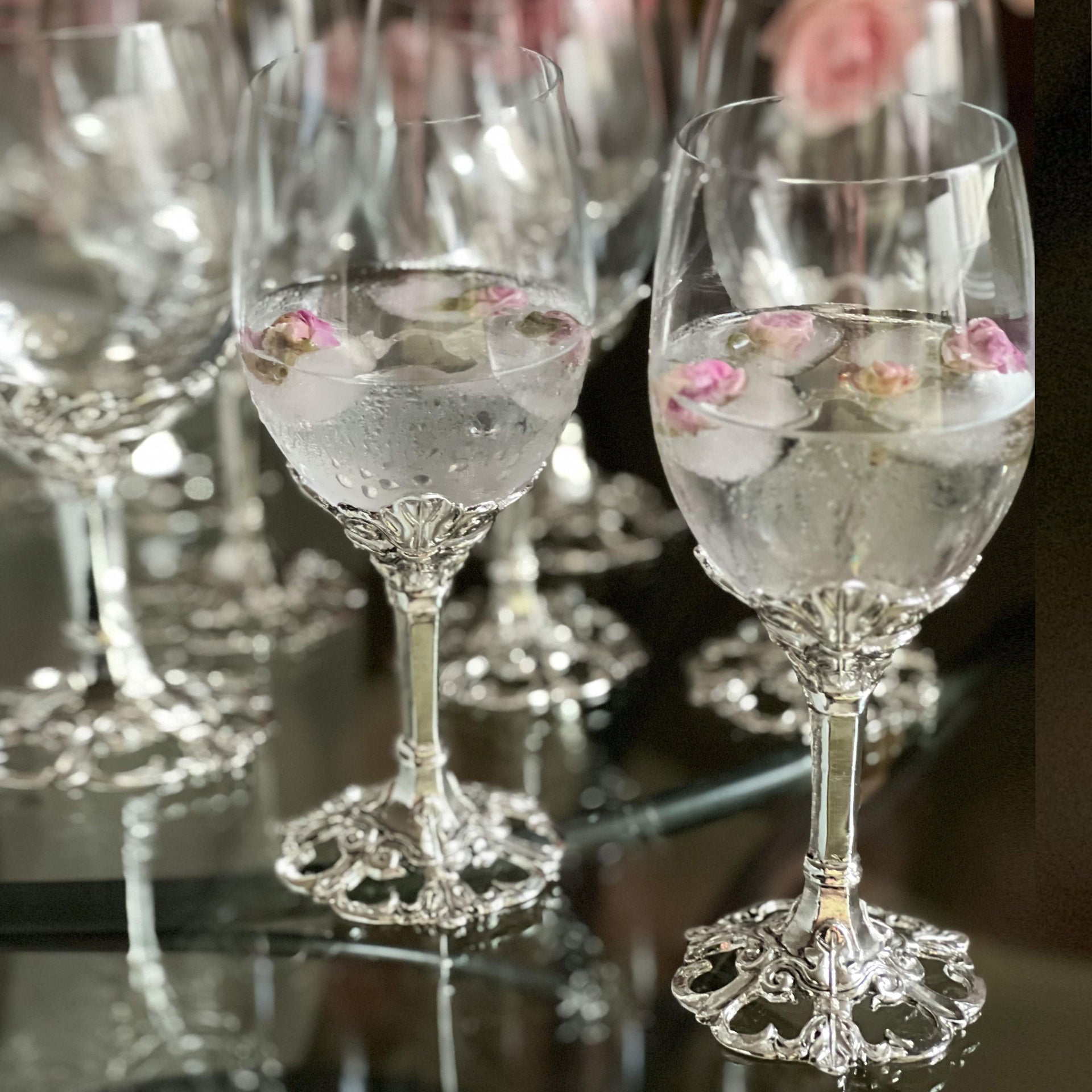 Fleur-De-Lis Wine Glasses