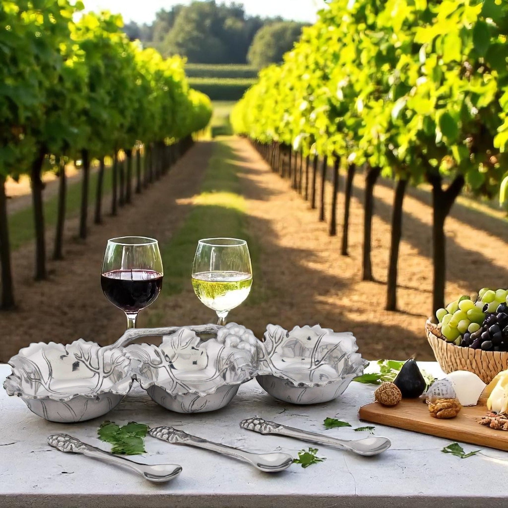 Grape Condiment Server Arthur Court Designs