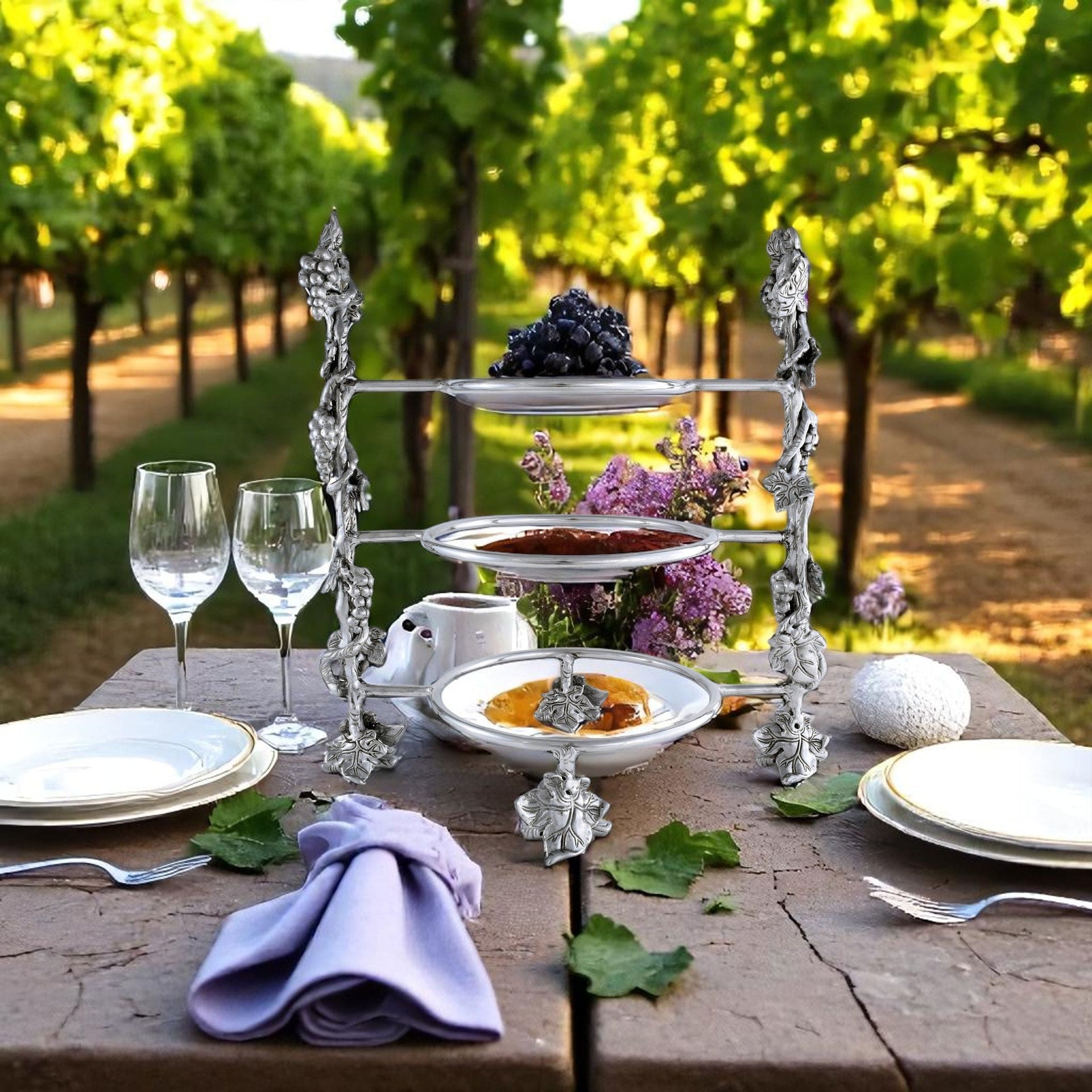 Grape Dinner Plate Caddy Arthur Court Designs