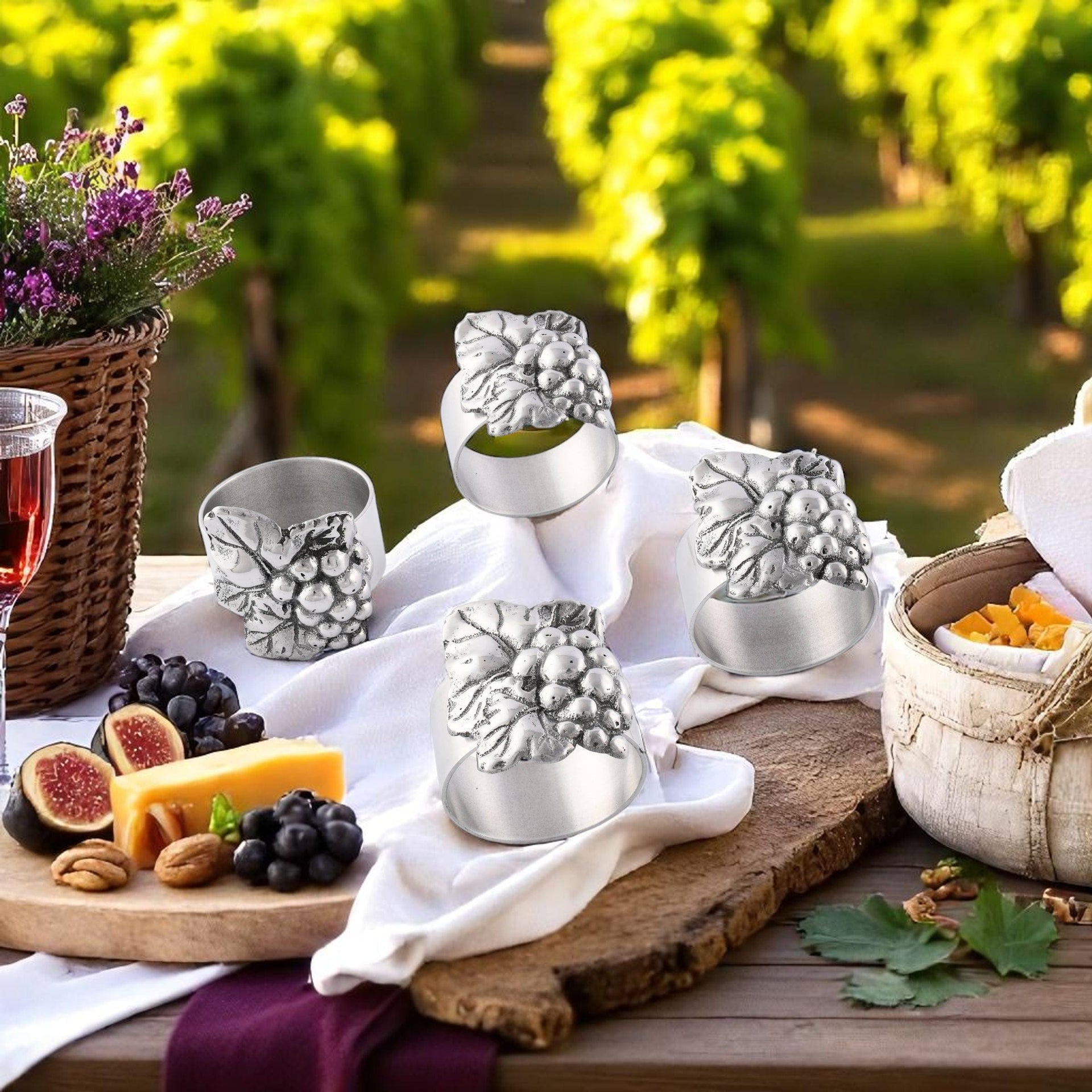 Grape Napkin Rings - set of 4 Arthur Court Designs