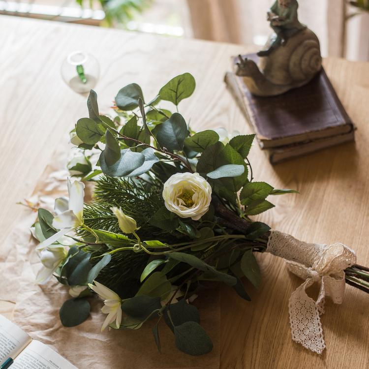 Artificial Flower Bouquet Clematis Flower in Greenery 20