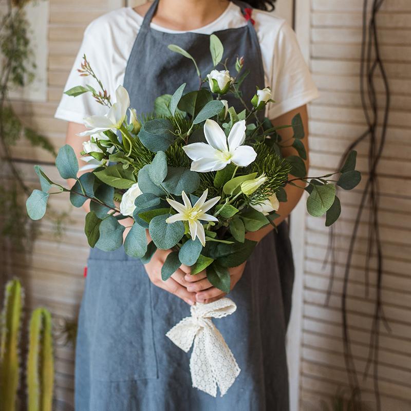 Artificial Flower Bouquet Clematis Flower in Greenery 20