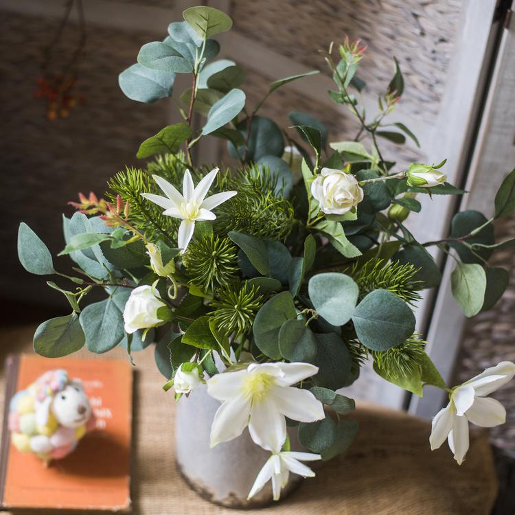 Artificial Flower Bouquet Clematis Flower in Greenery 20
