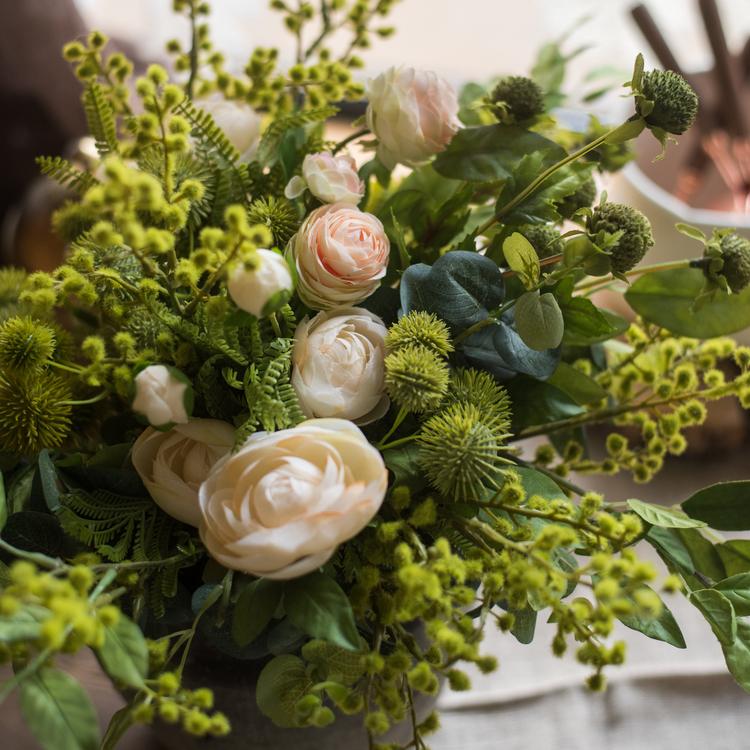 Artificial Flower Bouquet Greenery White Rose Bouquet 13