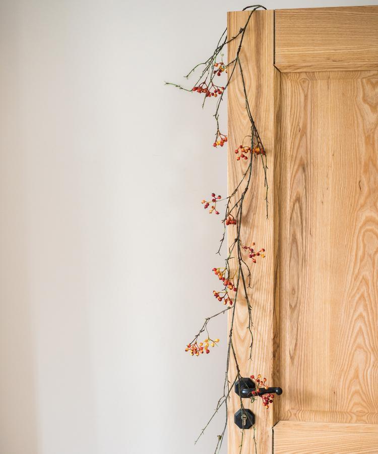 Artificial Vine Orange Faux Berry 39