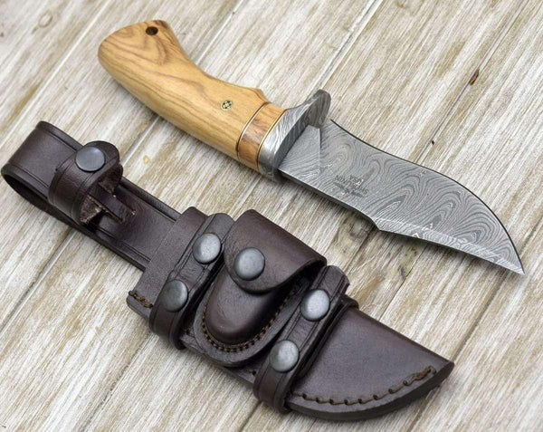 Avatar Damascus Hunting Knife with Exotic Olive Wood Handle - Gifts for You 'n Me