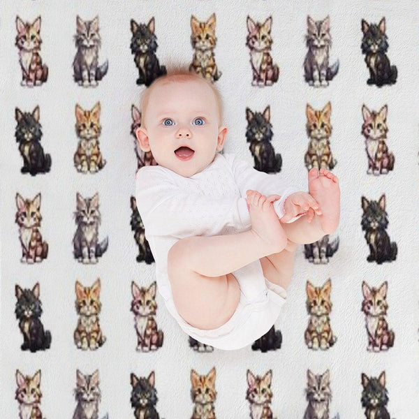 Cute Maine Coon Cats Throw Blanket