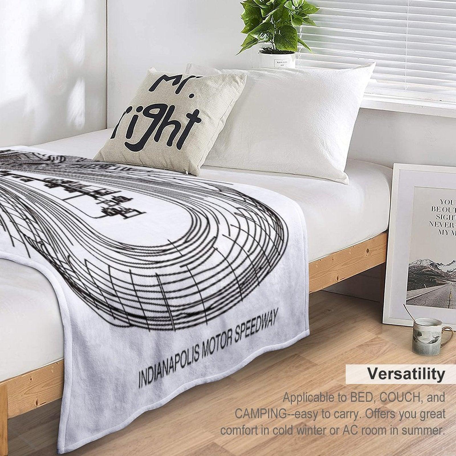 Indianapolis Motor Speedway, Fine Line Drawing Throw Blanket