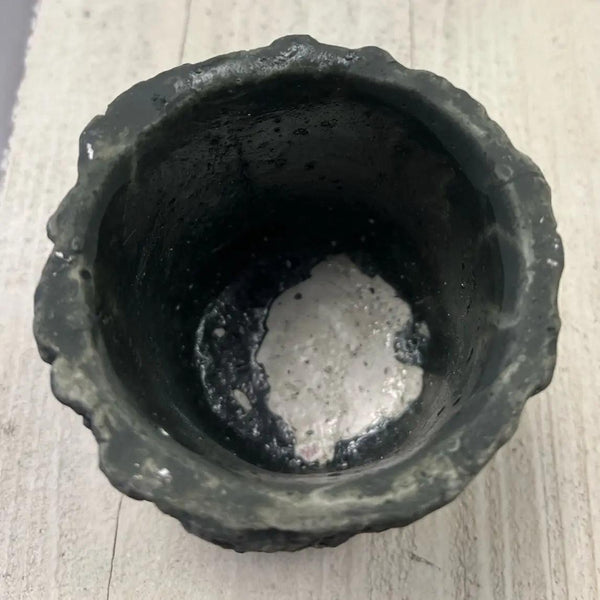 Round Concrete Pot with Bark Motif