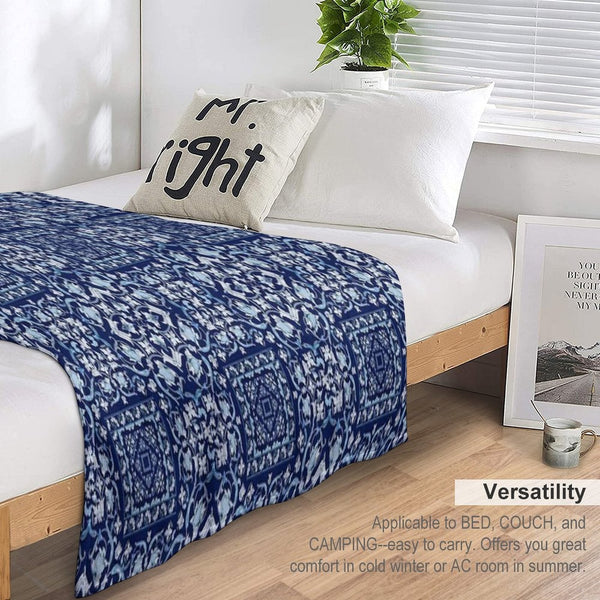 Vintage Flowerpattern Sustainable Throw Blanket