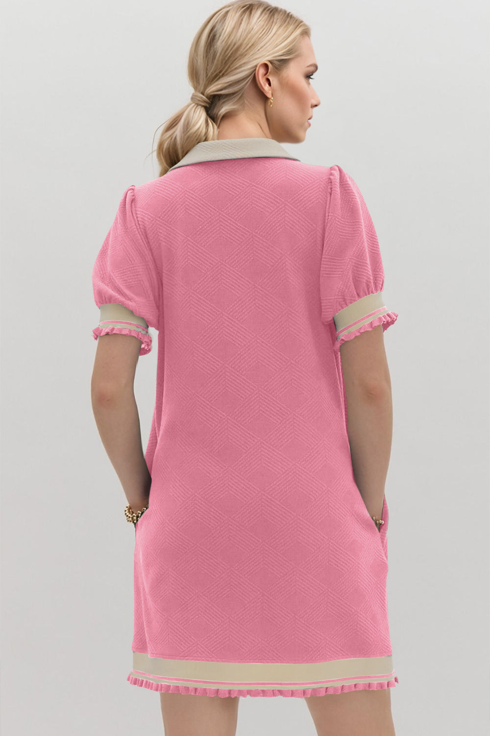 Trendy Contrast Short Sleeve Mini Dress Soft & Comfortable Casual Dress for Women