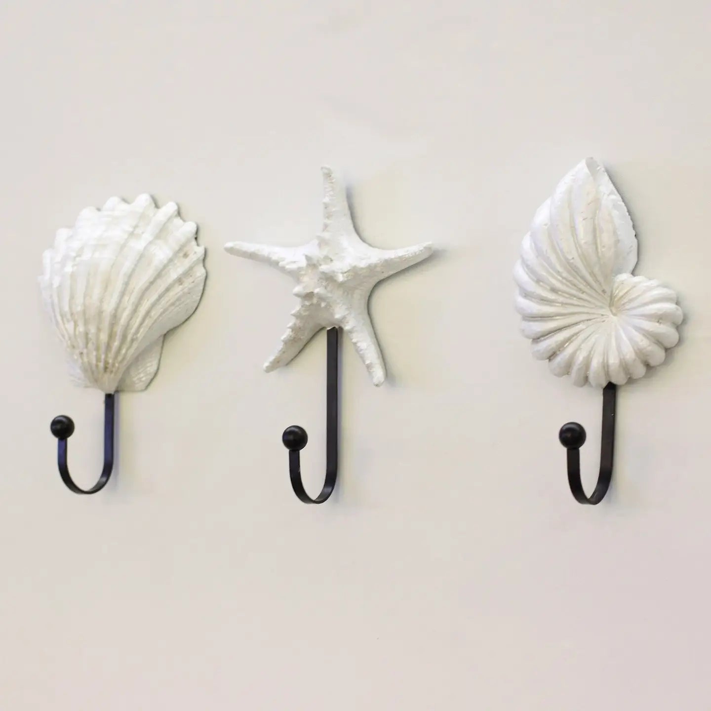 Coastal Seashell & Starfish Wall Hooks – Set of 3 VagabondVintage