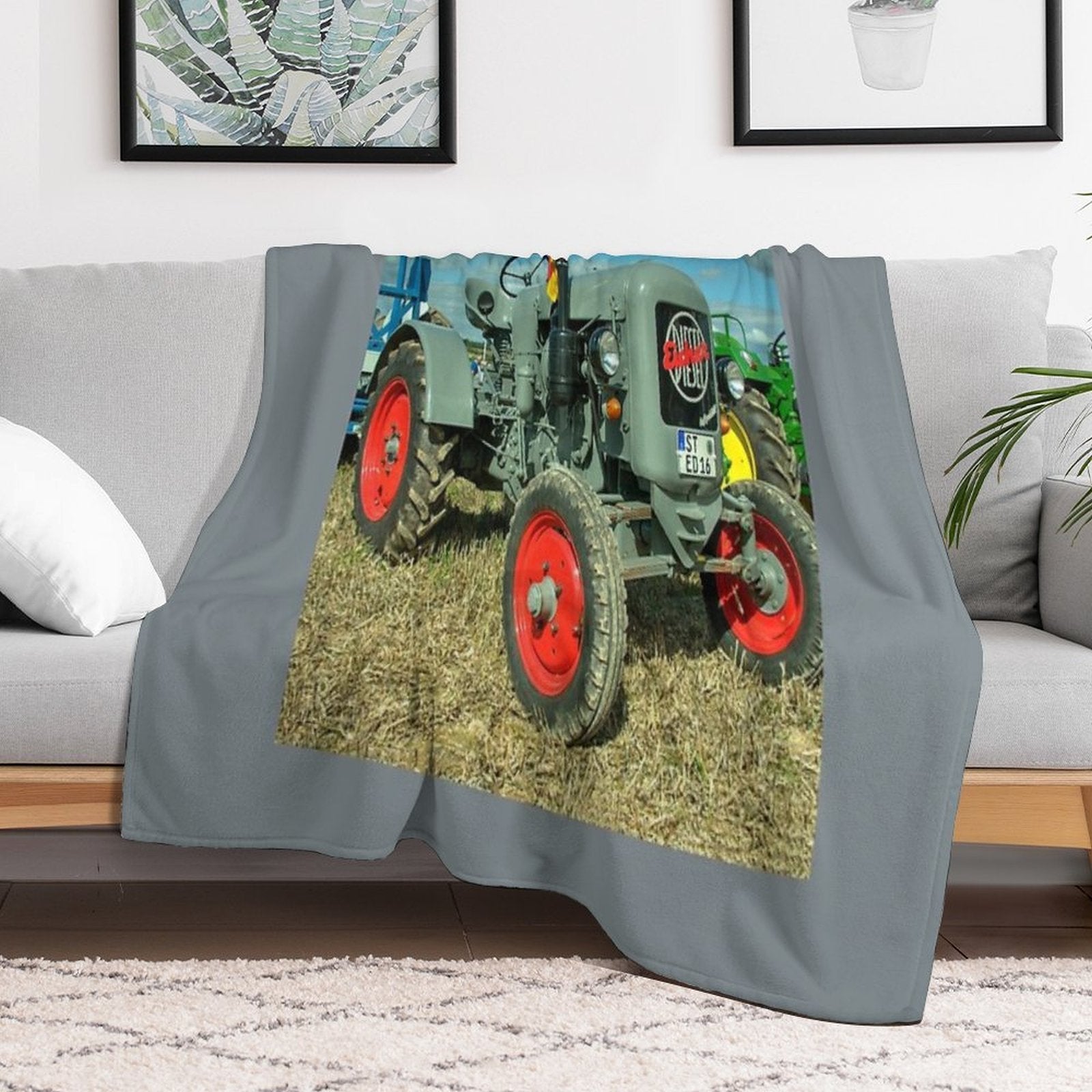 Eicher Diesel Tractor Machine-washable Throw Blanket