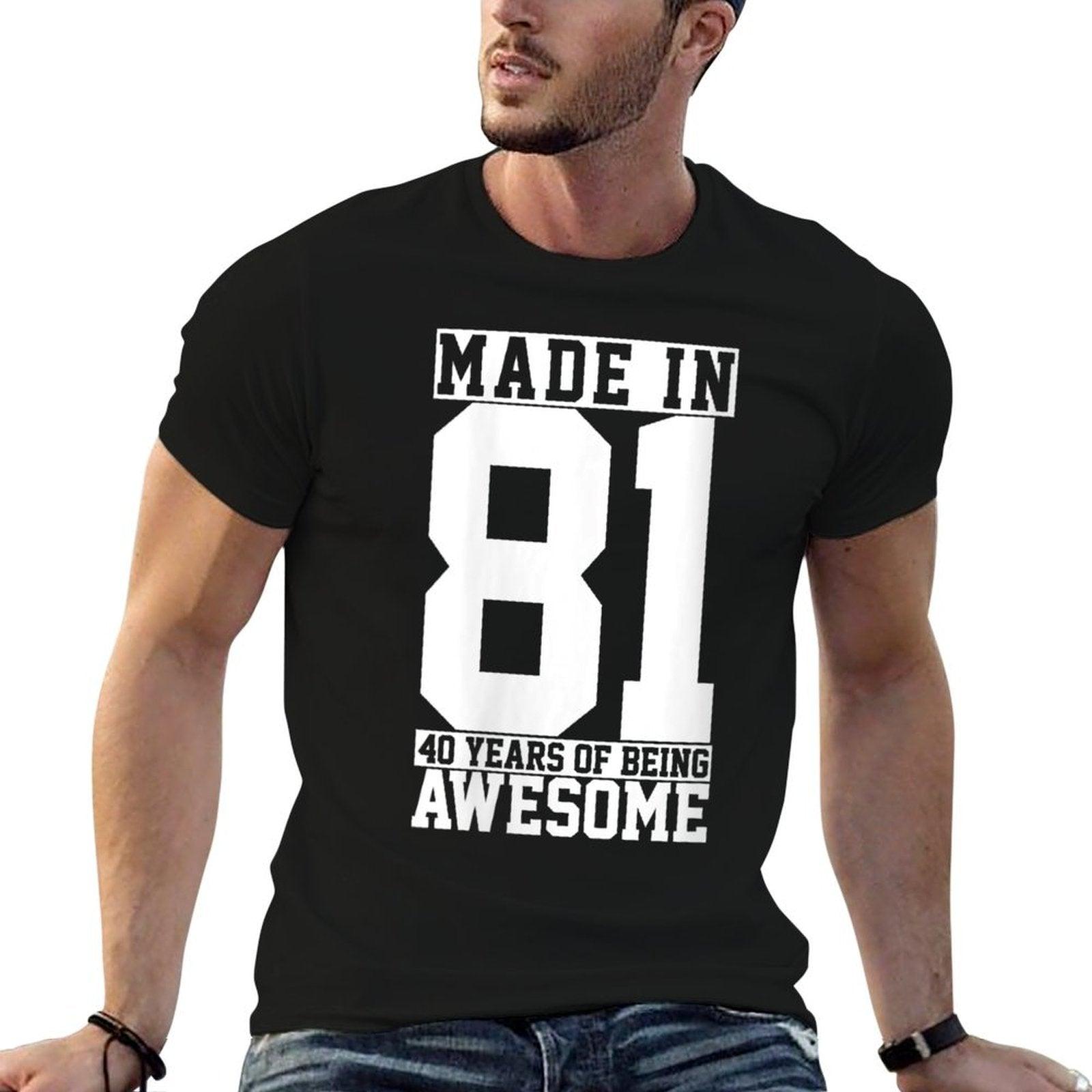 Womens 40th Birthday Gift 40 Years Vintage Awesome Since 1981  Relaxed-fit T-Shirt