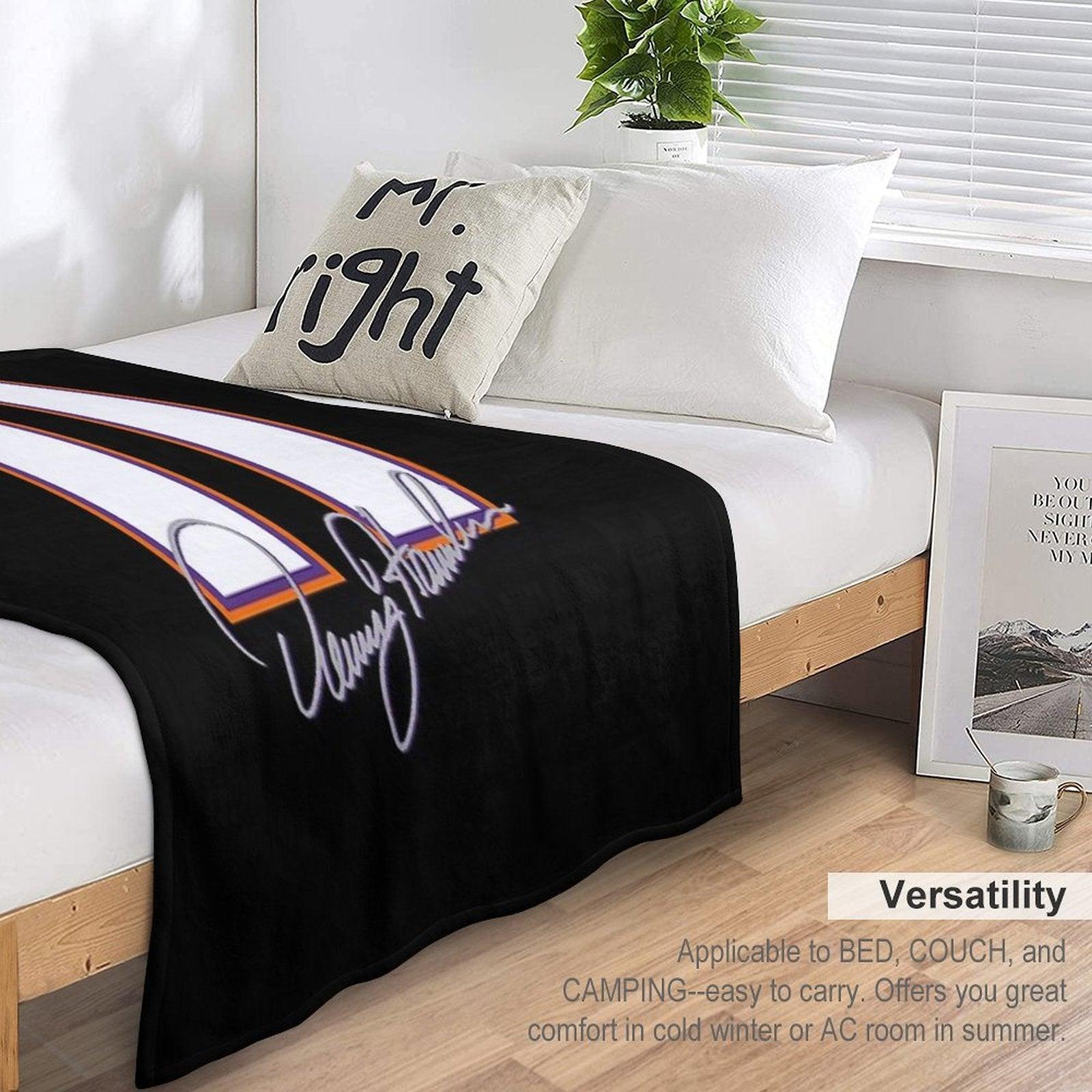 HAMLIN - 11 Classic Throw Blanket