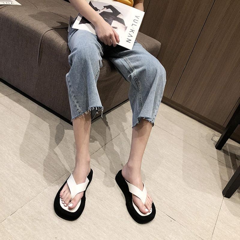 Black White Thick Bottom Flip Flops Women Famous Design Clip Toe Slippers Platform Slides Beach Comfort Thong Style Flip Flops Sandals For Women With Arch Support For Comfortable Walk