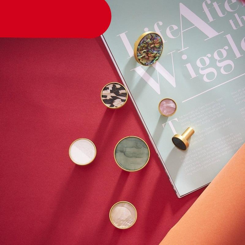 Brass Hooks Shell Nordic Pastoral White Gold Bathroom Indoor Kitchen Hallway Wall Clothes Hooks Wall Hangings Row Hooks Mounted Robe Clothes Hanger Wall Door Kitchen Hook Golden Hanging Wall Décor