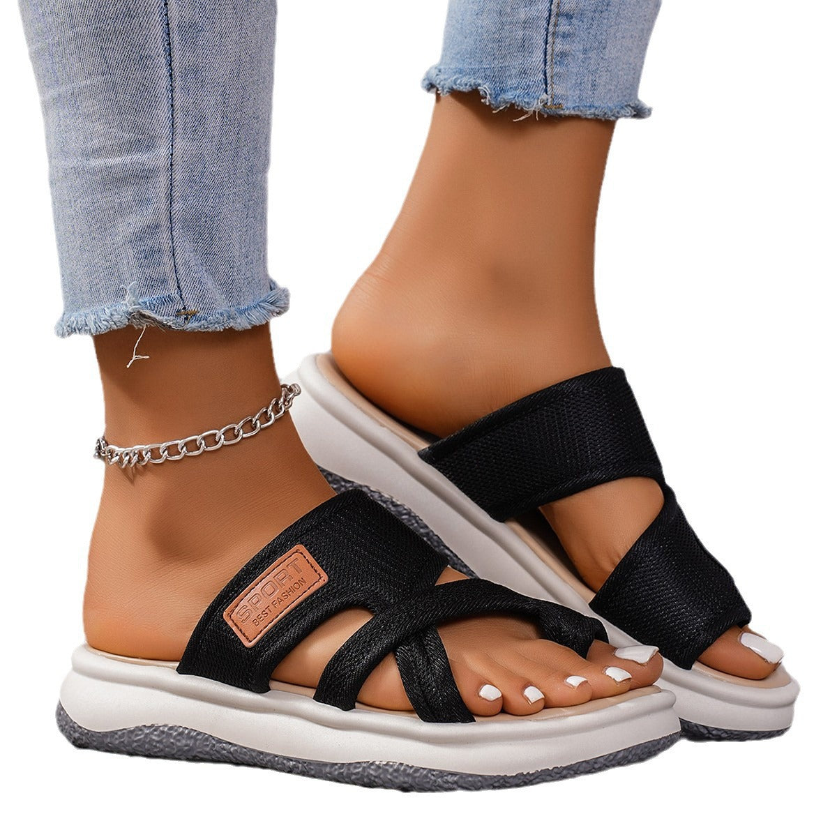 Breathable mesh slippers for beach women