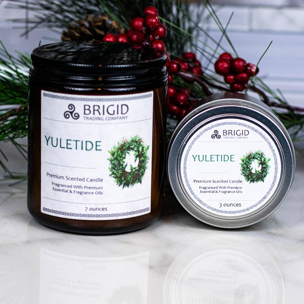 Yuletide Soy Wax Candle - Juniper, Christmas Wreaths, Pine Trees, and Bonfire Smoke