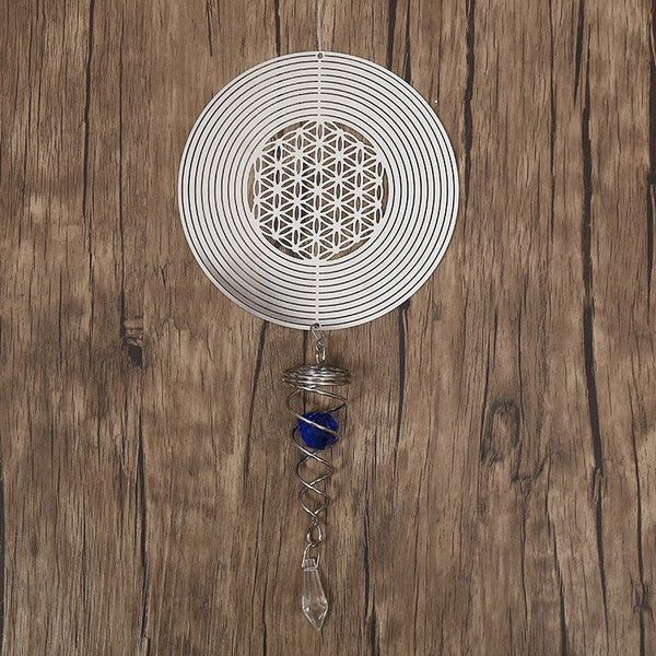 Butterfly Wind Spinner Hanging With Gazing Ball Spiral Tail 3D Metal Rotating Outdoor Stainless Steel Butterfly Metal Wind Chime Christmas Pendant Hanging Spiral Wind-chimes Garden Yard Home Decor