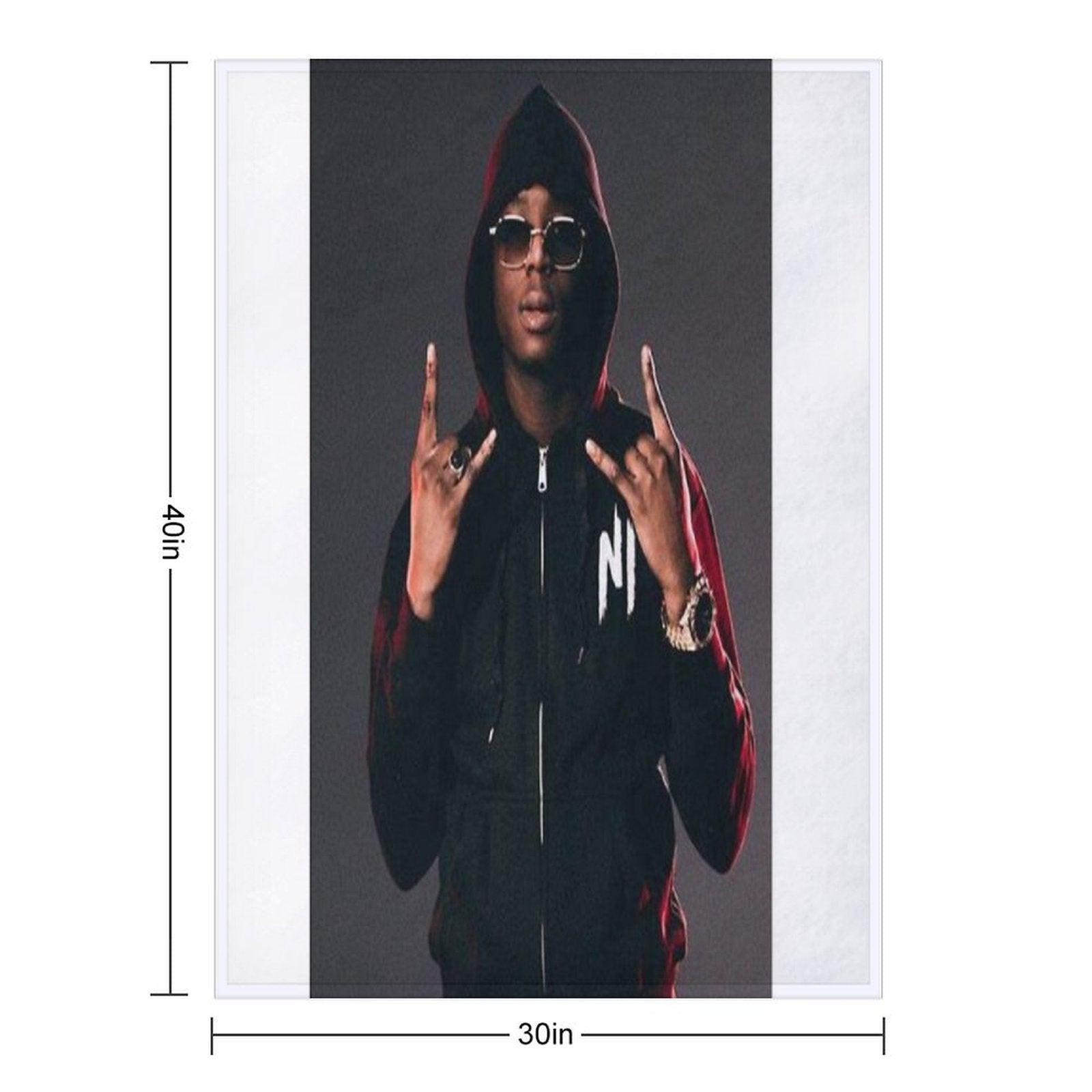 Ninho Throw Blanket