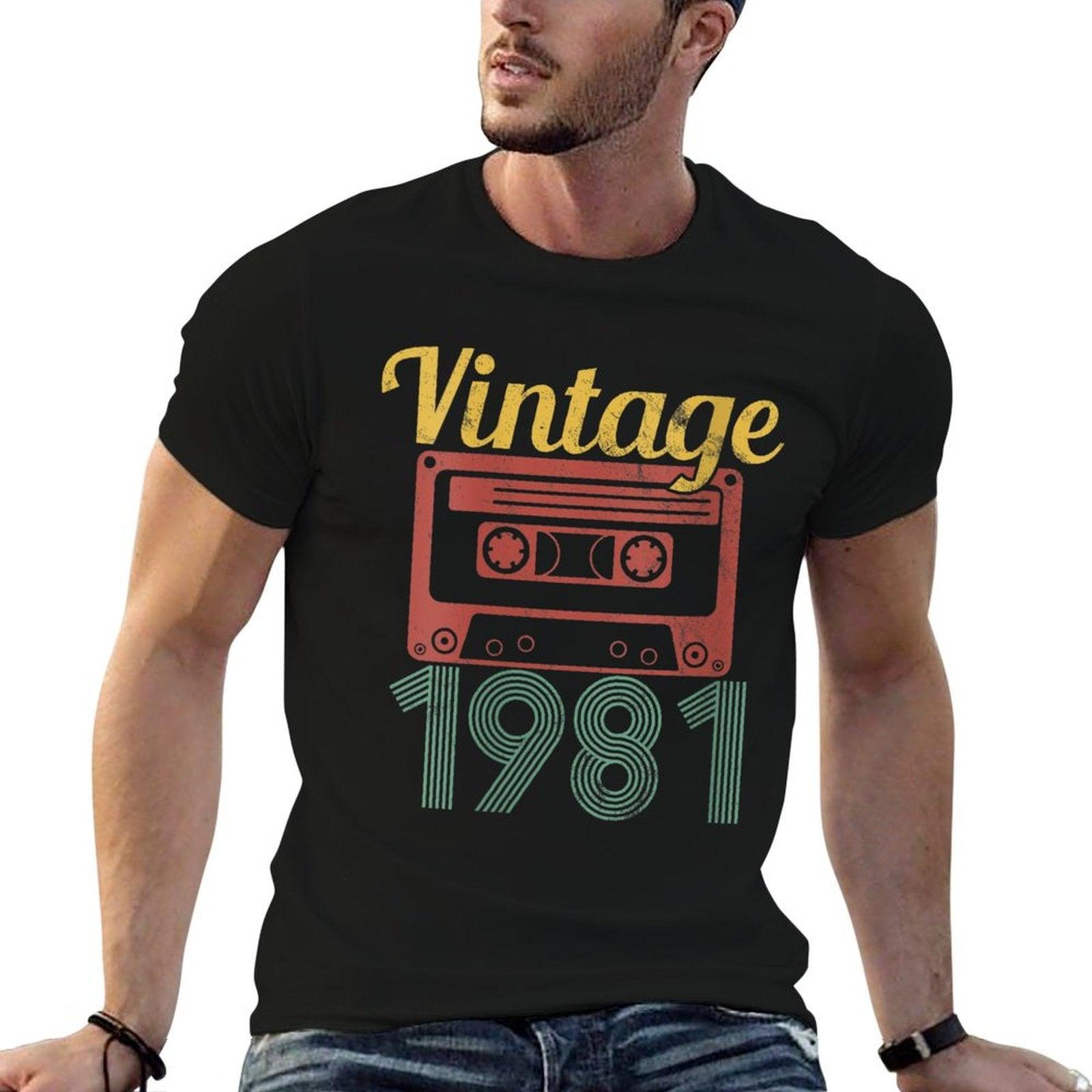 Womens 40th Birthday Gift Retro Cassette 40 Years Vintage 1981  Oversized Silhouette T-Shirt