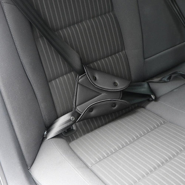 Car Safe Seat Belt Cover Soft Adjustable Children Safety Belt Fixer Triangle Anti-ledge For Child Neck Protection Belts Seat Belt Adjuster and Pillow with Clip for Kids Travel Neck Support Headrest Seatbelt