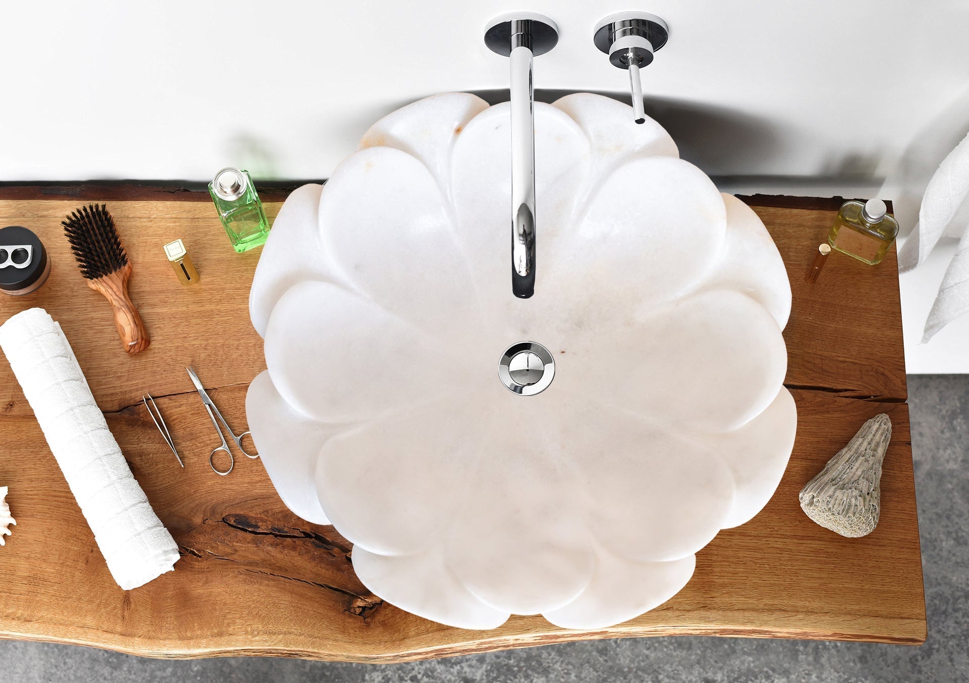 Carrara White Marble Natural Stone Flower Shape Polished Sink (D)17