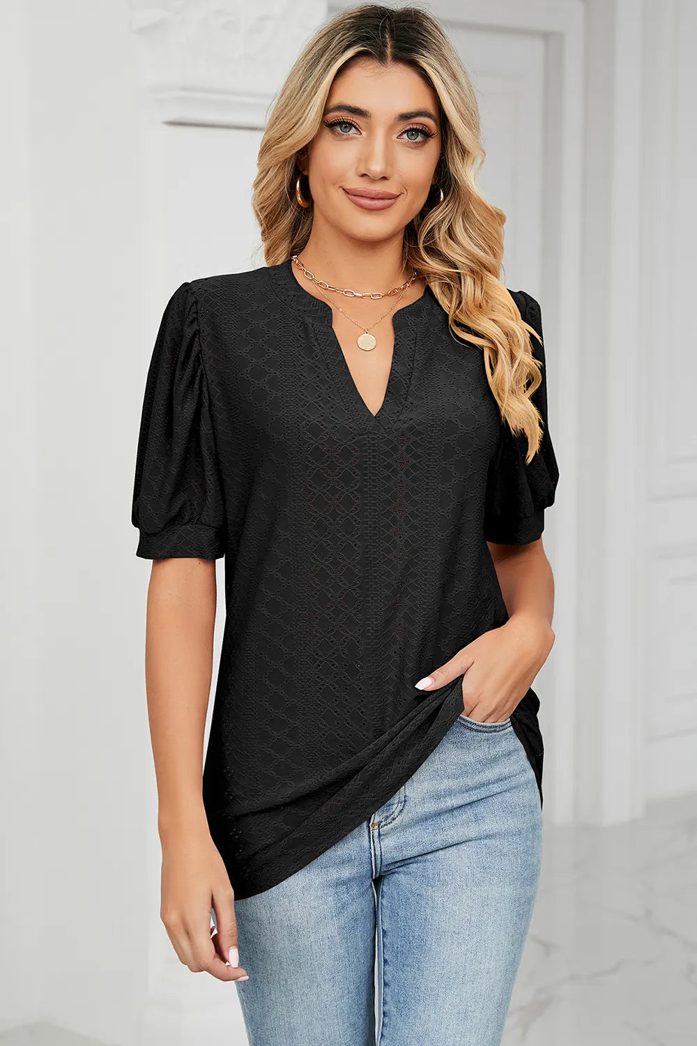 Casual V-neck solid color hollow bubble sleeve loose T-shirt top for women