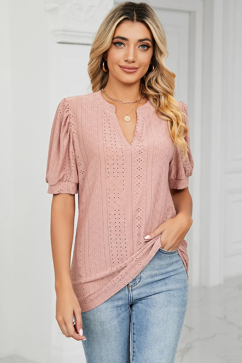 Casual V-neck solid color hollow bubble sleeve loose T-shirt top for women