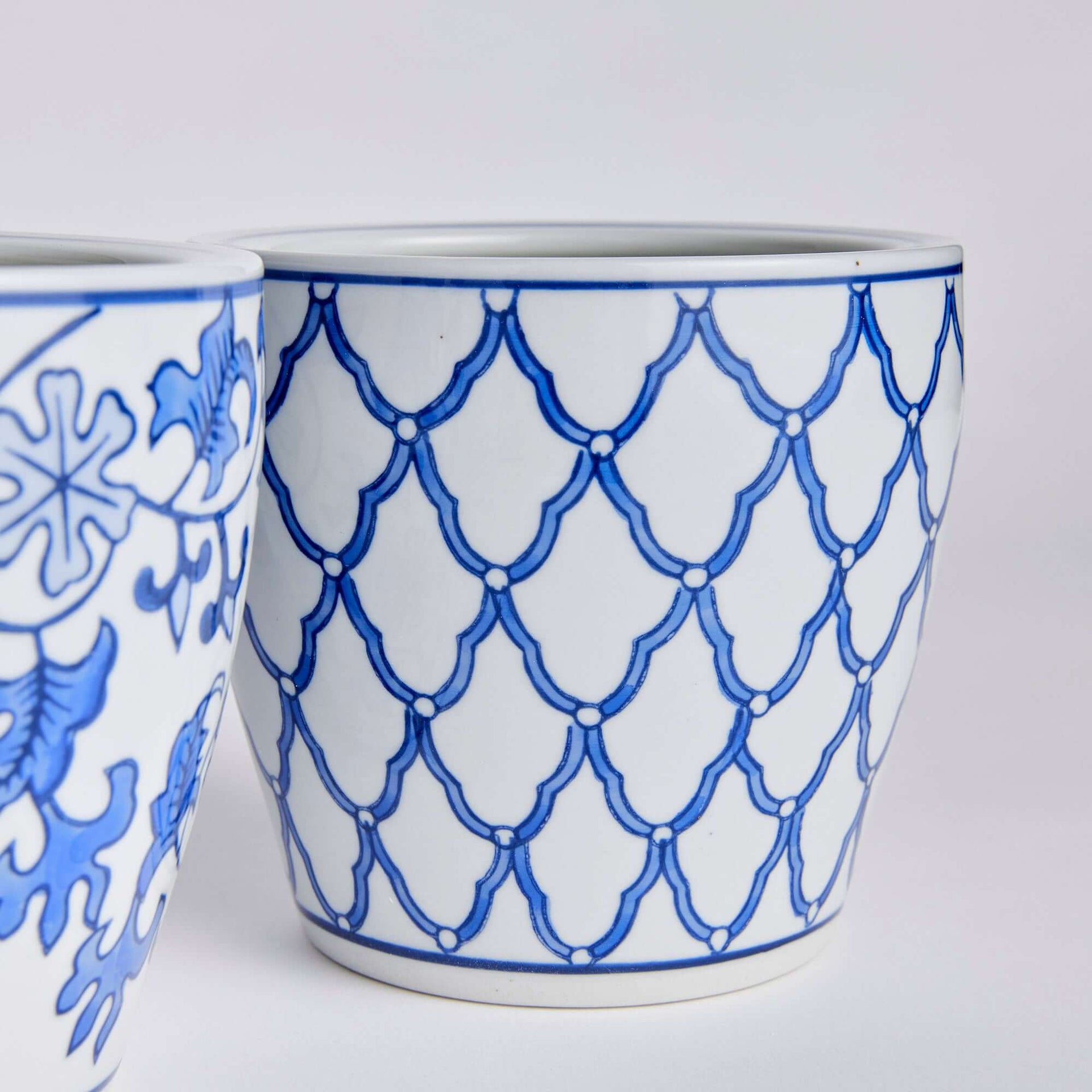 Chinoiserie Blue and White Pots with Floral and Geometric Patterns (Set of 4)