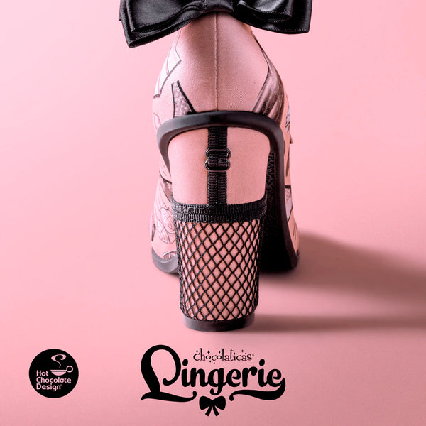 High-heeled shoe with fishnet design on a pink background, featuring Chocolaticas Lingerie branding.