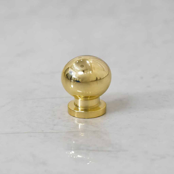 Richmond Cabinet Pulls with Backplate - Unlacquered Brass Polished