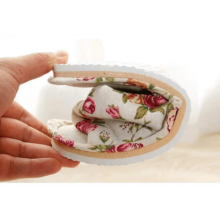 Comfortable Elegant Flower Design Indoor Soft Slipper Spring Autumn Lightweight Flip Flops For Women Classic Bedroom Slippers Ladies Foldable Flip Flops