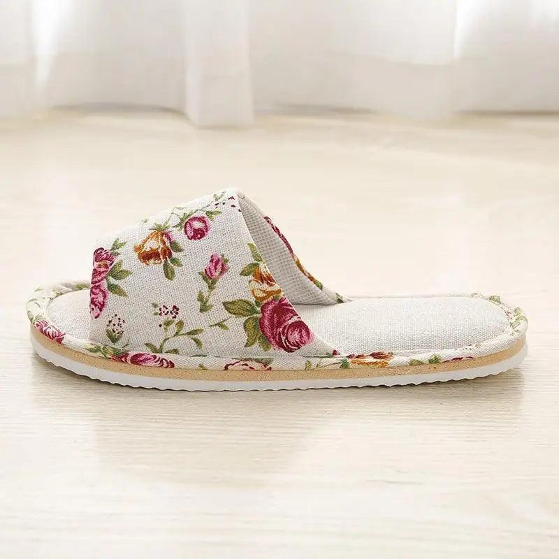 Comfortable Elegant Flower Design Indoor Soft Slipper Spring Autumn Lightweight Flip Flops For Women Classic Bedroom Slippers Ladies Foldable Flip Flops