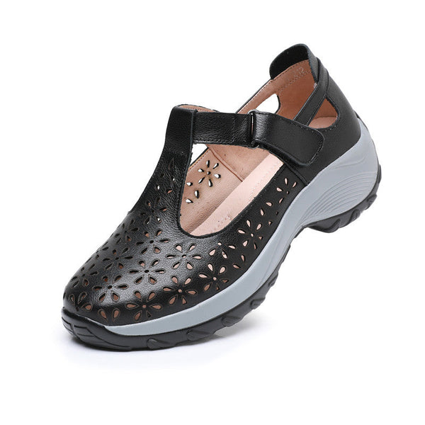 Comfortable flat heeled women's shoes with laser cut holes in the cowhide toe layer sandals with soft low and oversized shoes