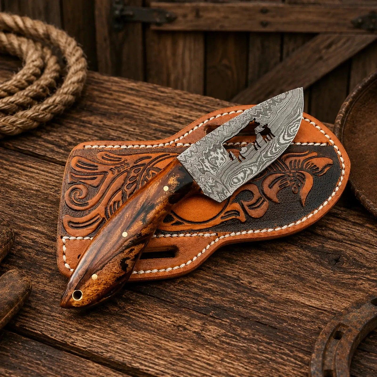 Cowboy Cattle Field Knife – Damascus Steel Blade Resin Handle