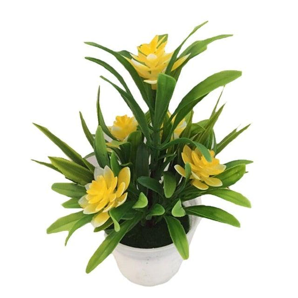 Creative Mini Artificial Fake Flower Potted Bonsai for Christmas New Year Wedding Party Garden Resturant Table Home Decor Mini Potted Plastic Succulents for Home Office Room Decor