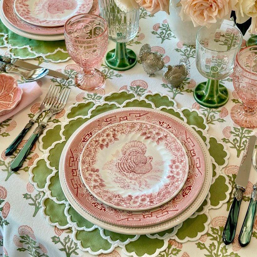 SPRING TABLE DECOR – CRESSIDA GREEN ROUND FABRIC PLACEMAT