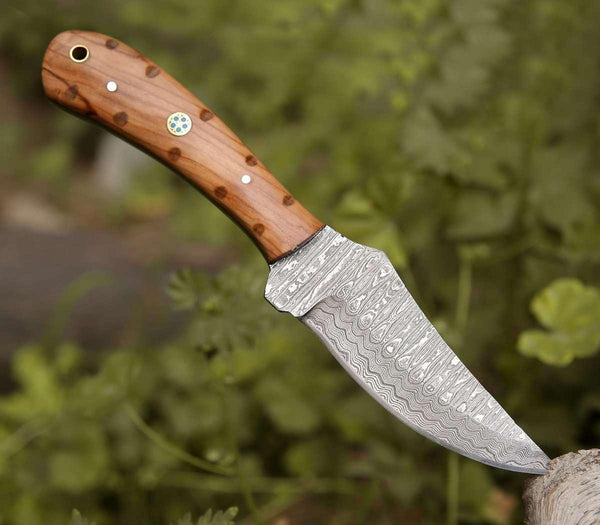 Cutlass Damascus Knife with Exotic Olive Wood Handle - Gifts for You 'n Me