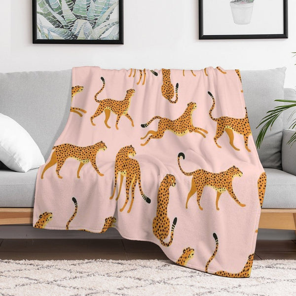 Pink Cheetah Pattern Wrinkle-free Throw Blanket