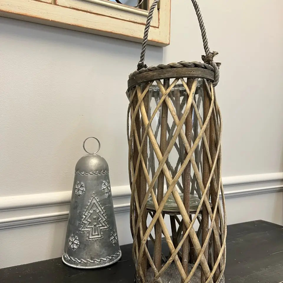 WILLOW LANTERN WITH GLASS VASE VagabondVintage