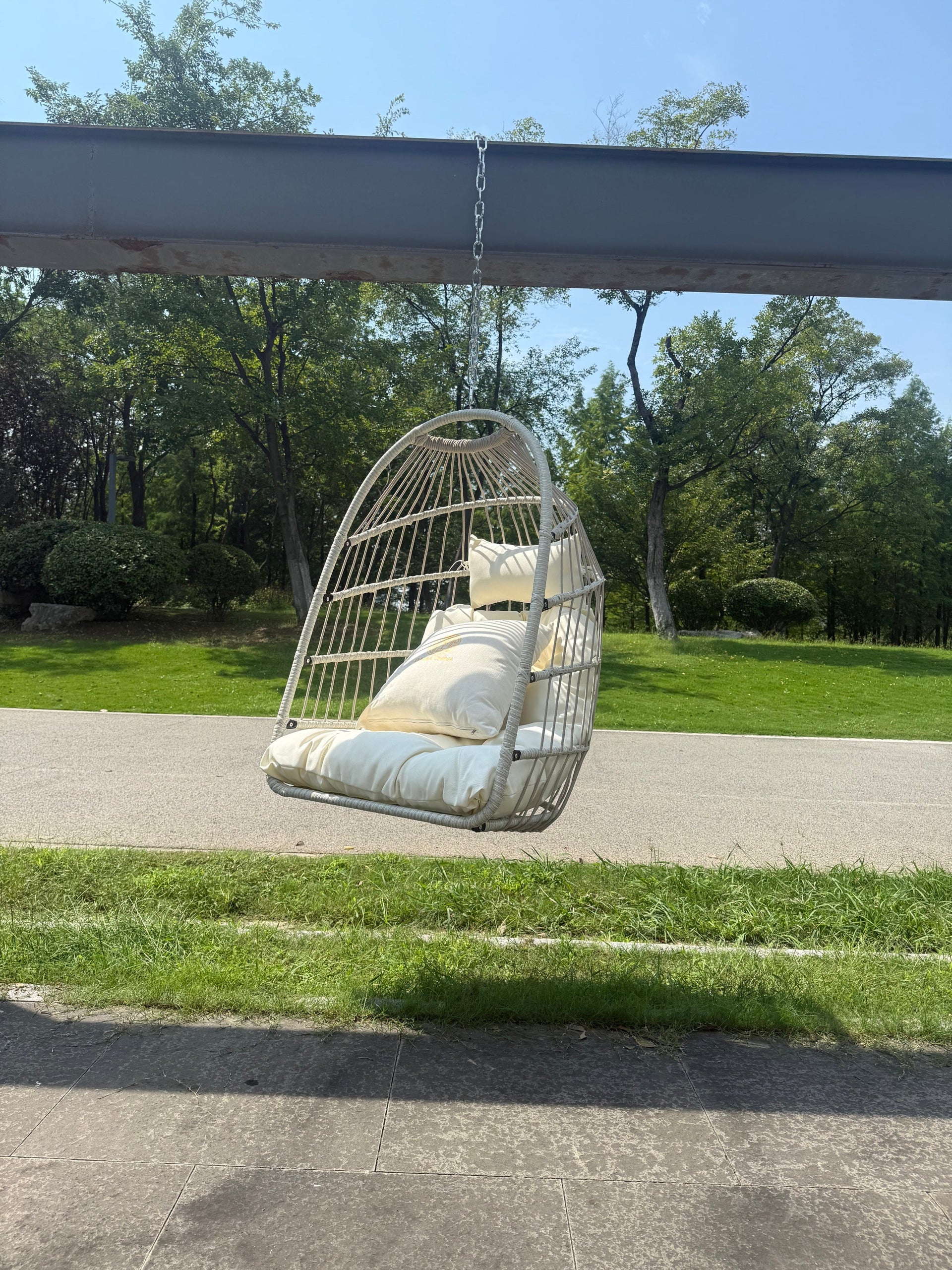 Outdoor Garden Rattan Egg Swing Hanging Chair PE Wicker Hanging Chair for Outdoor Patio