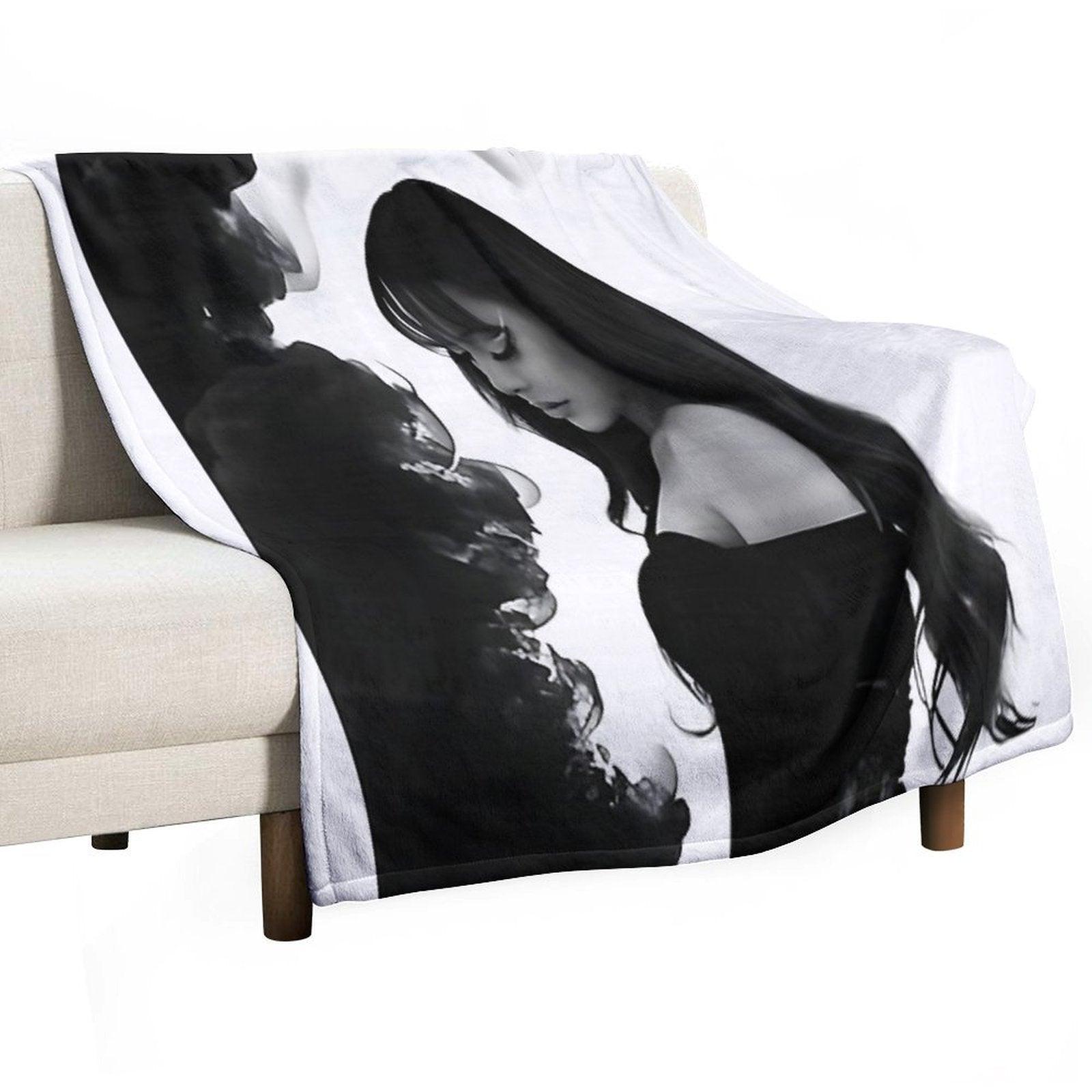 Ayliva Vermögen Throw Blanket