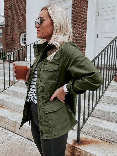 Retro Pocketed Long Sleeve Zip-Up Jacket Lightweight & Stylish Outerwear for Everyday Wear