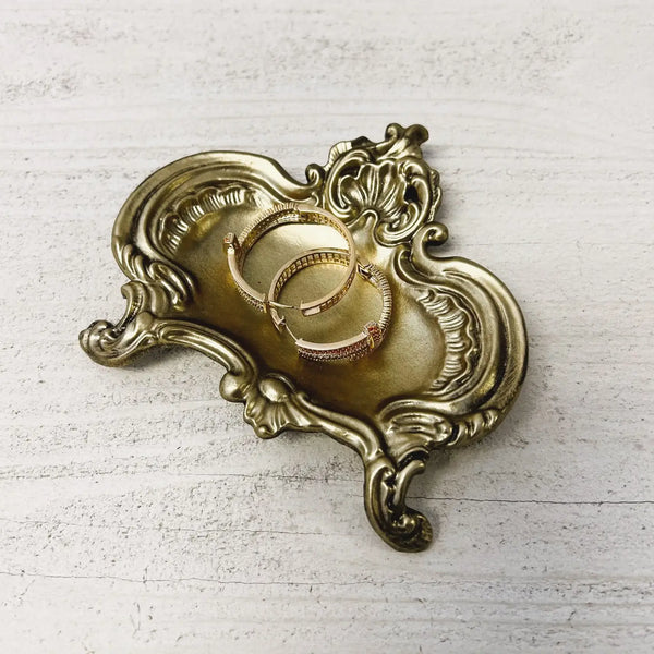 VINTAGE JEWELRY DISH