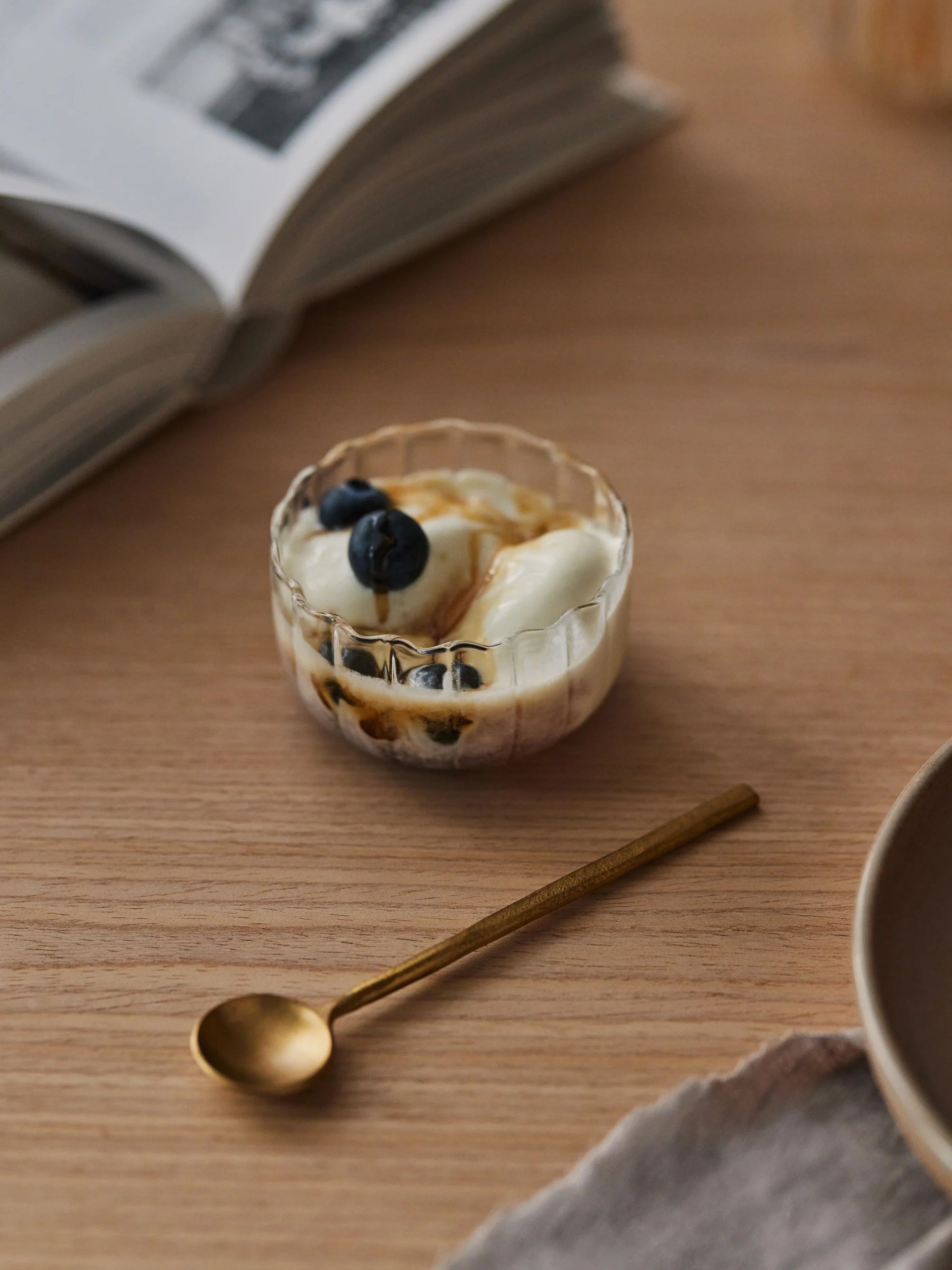 S/2 Kira Borosilicate Glass Bowl