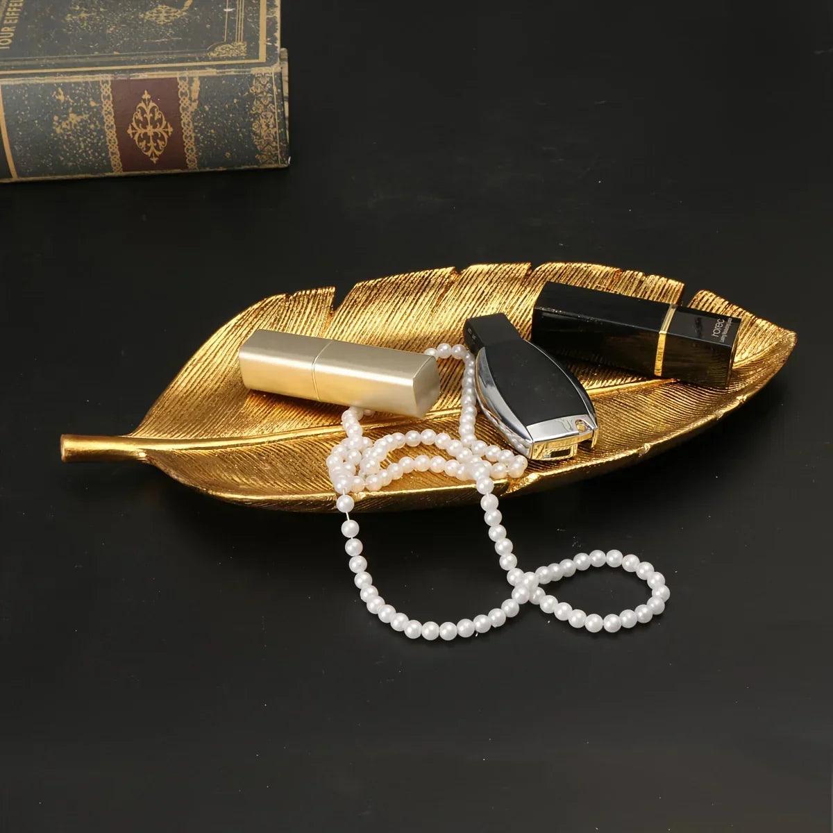 [Decorative Item] Decorative Item For Living Room Or Bedroom, Featuring A Single Leaf Design